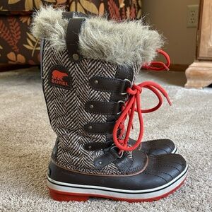 Sorel Tofino Chevron Brown Waterproof Winter Boots Size 7